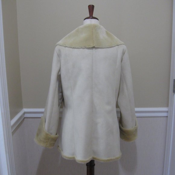 ***SOLD***  Calvin Klein Ultra Soft Faux Shearling Coat sz L Cream Beige - Picture 6 of 14